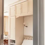 Daire In Einem In Den Huegeln- Mit Garten Und Pool By Interhome *