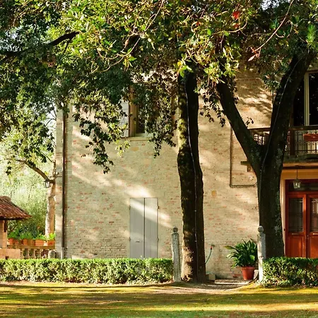 דירה In Einem In Den Huegeln- Mit Garten Un By Interhome