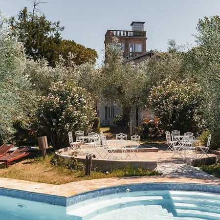 In Einem In Den Huegeln- Mit Garten Un By Interhome Apartamento *