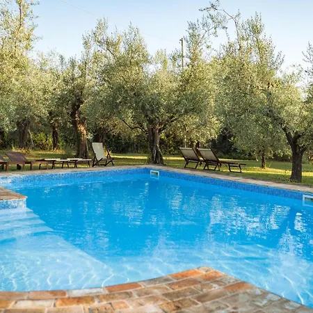 Apartamento In Einem In Den Huegeln- Mit Garten Un By Interhome Pesaro